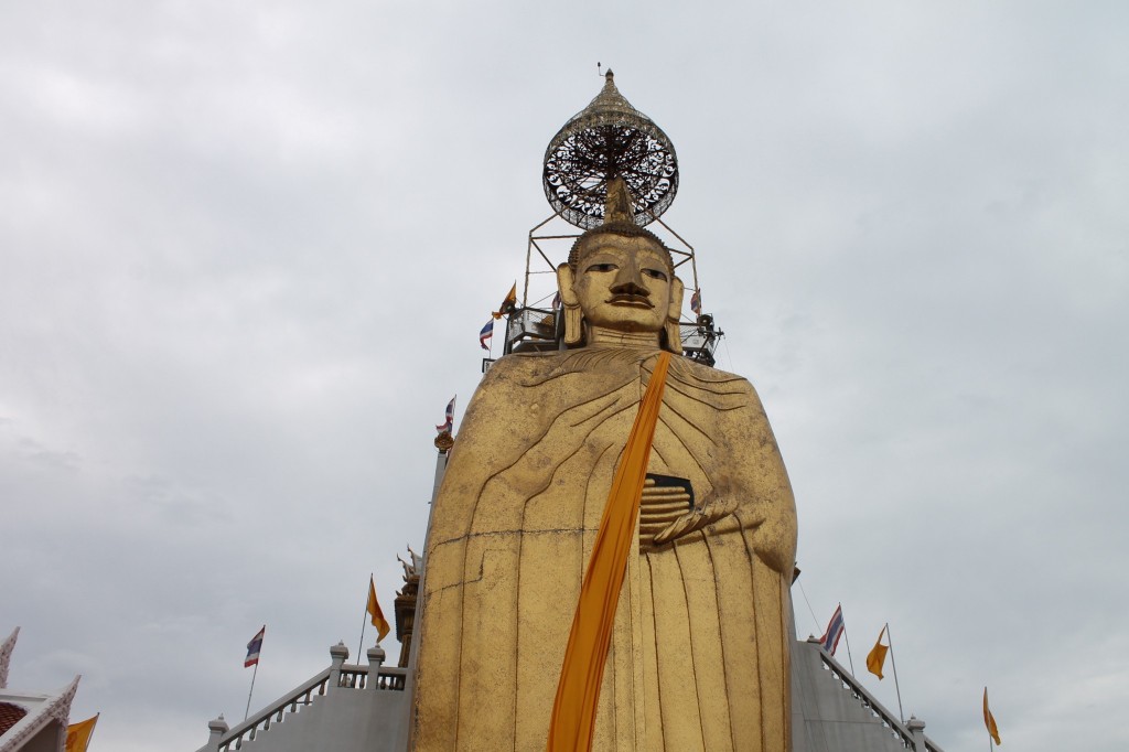 standing-Buddha
