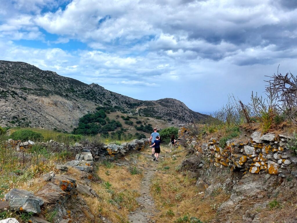 M3 Tinos