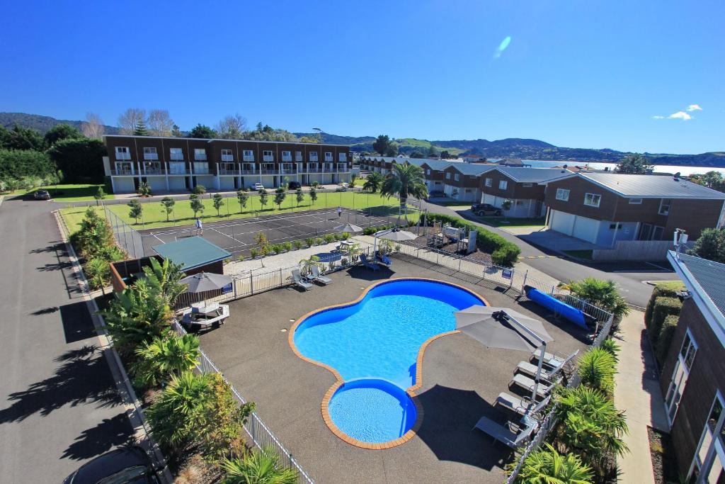 Oceans Resort Whitiang