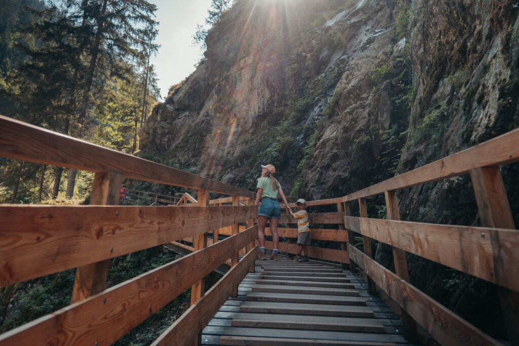 Gorges de l'Ososaz Chamonix mit Kindern